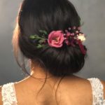 Brautfrisur mit Blumen